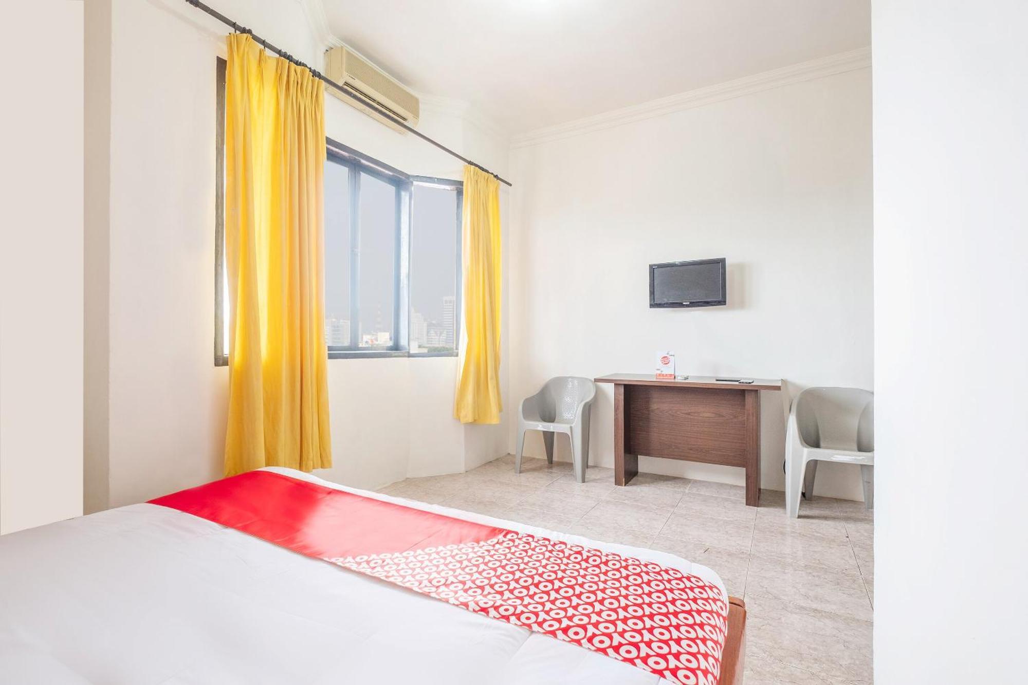 Super Oyo 2704 Hotel Transit 2 Manda Bagian luar foto